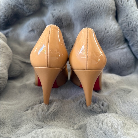 Christian Louboutin Nude Patent Heels Size 36 1/2 - Picture 4 of 6